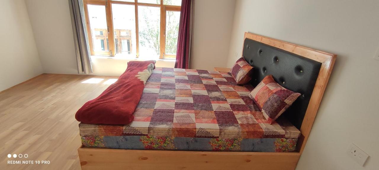 Noor Guest House Лех Екстериор снимка