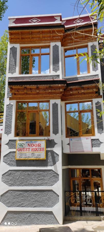 Noor Guest House Лех Екстериор снимка