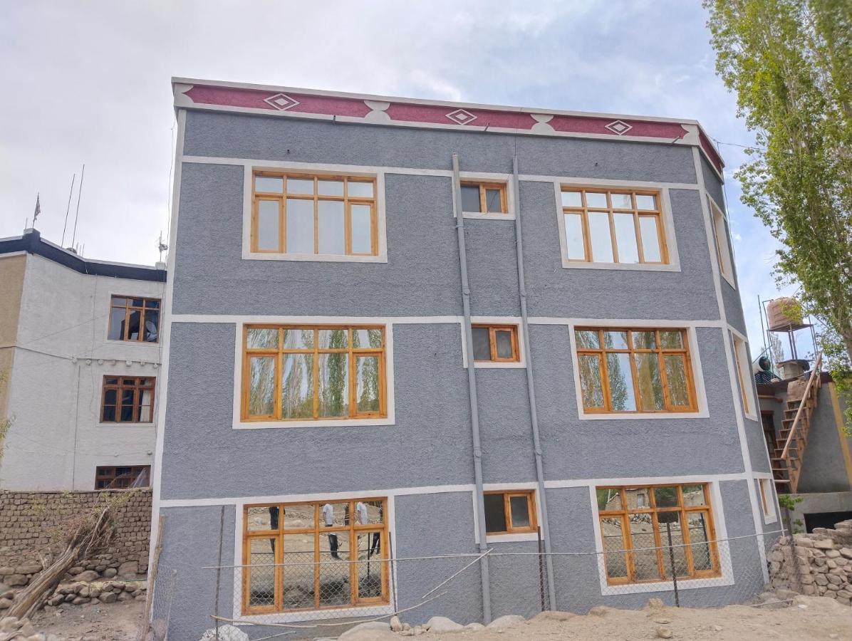 Noor Guest House Лех Екстериор снимка